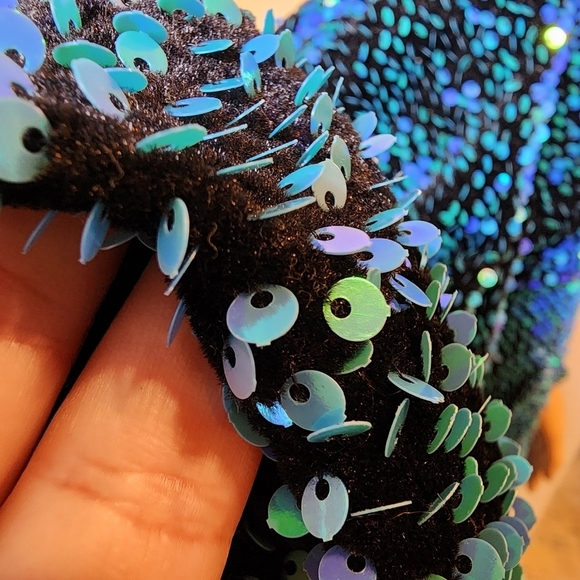 NWT Motel Rock Blue Green Iridescent Sequin long sleeve mini dress. Size XS. - Picture 4 of 17